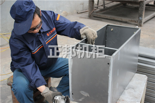 機(jī)箱打磨